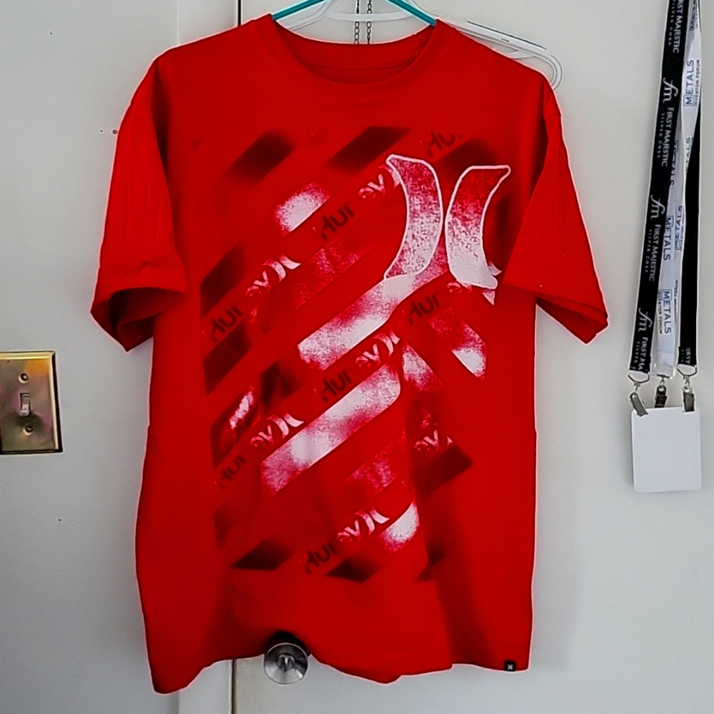 Hurley men's regular fit color red black white size L